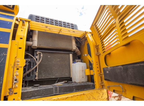 Excavator senile Komatsu PC 290LC-11 de vanzare